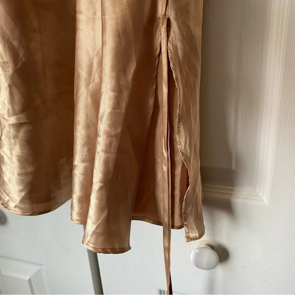 The Unbranded Brand women large